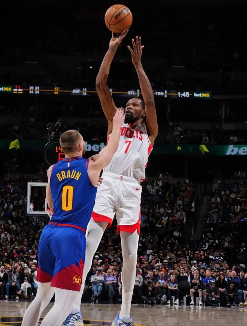 可怕的不是惨败掘金，可怕的是火箭没有任何竞争性！1，本场过后，火箭本赛季和雷