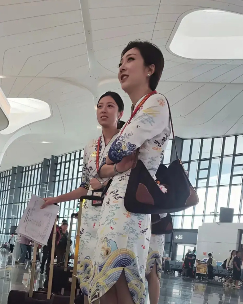 想找个空姐女朋友，怎么办？我目前开丰田霸道