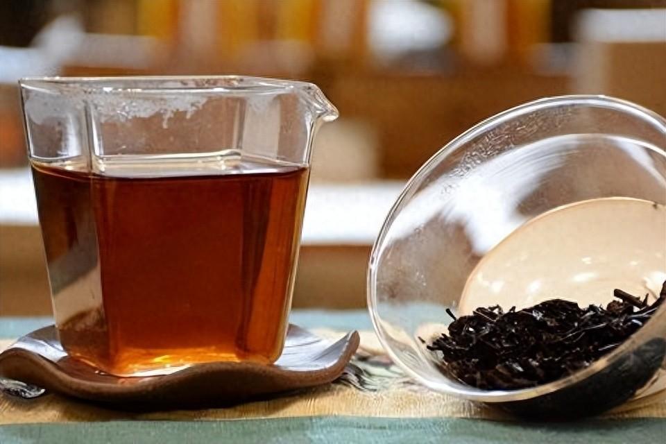 4种茶叶已被列入伤肝名单，喝多了或伤肝，再爱喝也要管住嘴喝茶养生这件事，被中