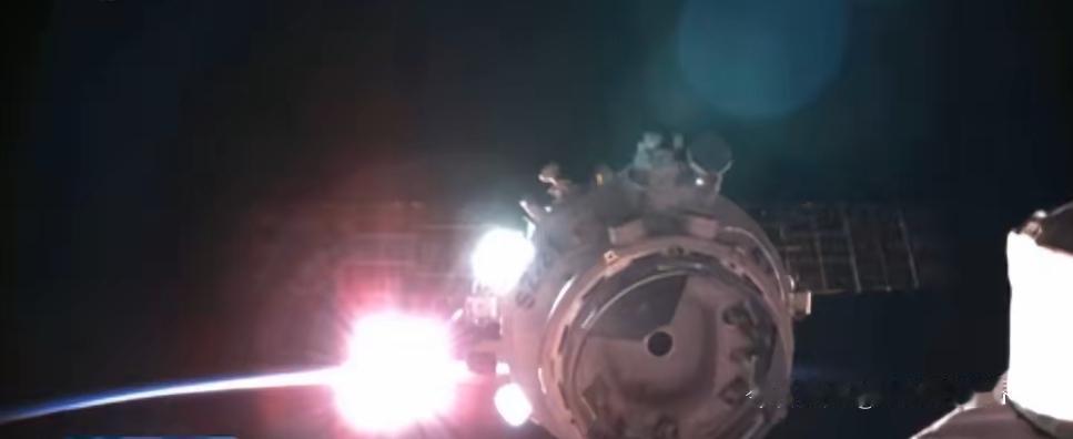 神舟二十一号这波“太空赴约”也太高效了！10月31日深夜23点44分刚发射升空，