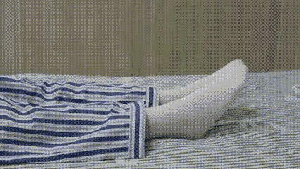 别等血栓“拴”住你！一个比走路还简单的小动作，医生都在偷偷练1️⃣先别滑
