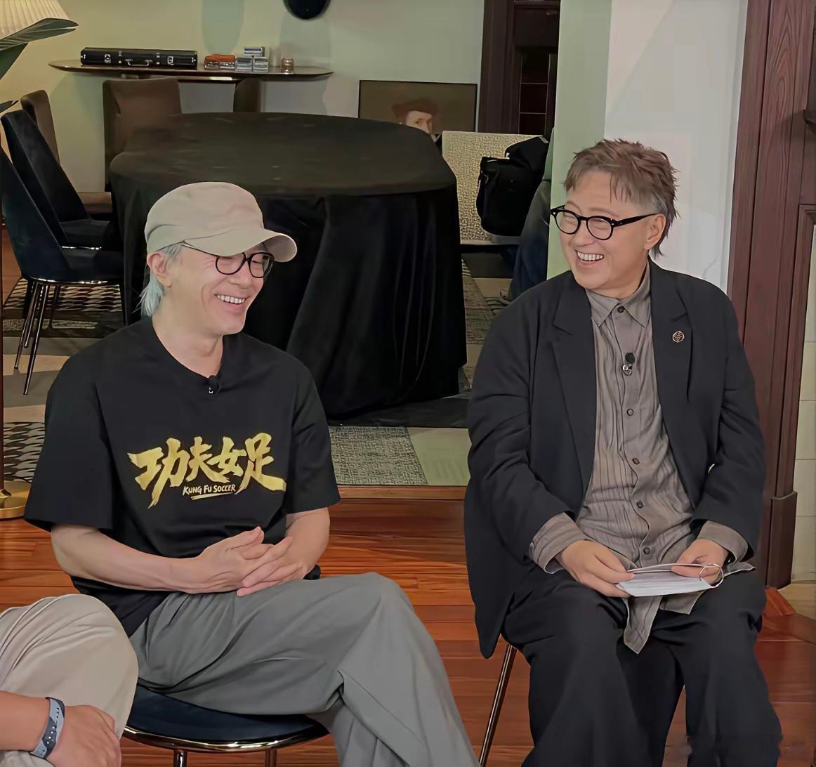 周星驰上谷德昭的《爆谷一周》了！这对黄金搭档时隔多年再同框，光是想想就让人激动！