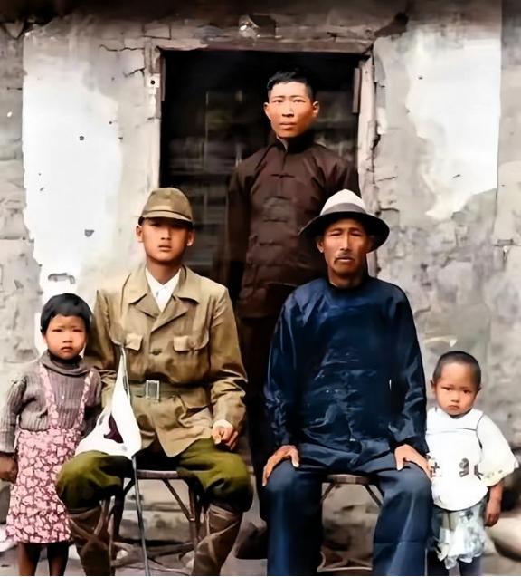 蔡正元曾一再强调，台湾人中三分之一是台籍日本兵的后代，他们是日本人，不是台湾人，