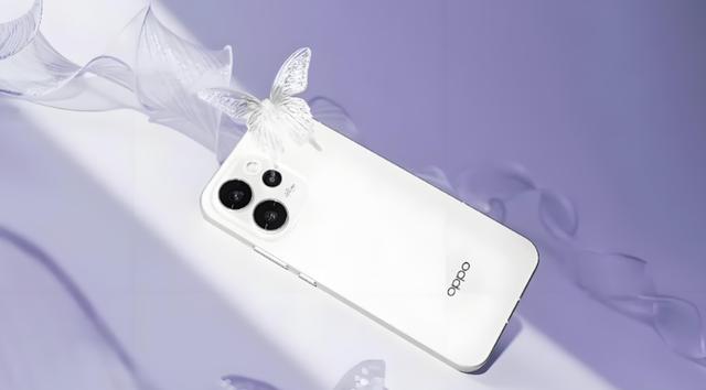 OPPOReno15实测：颜值党真的很难拒绝！朋友换手机，点名要颜值拉满，我