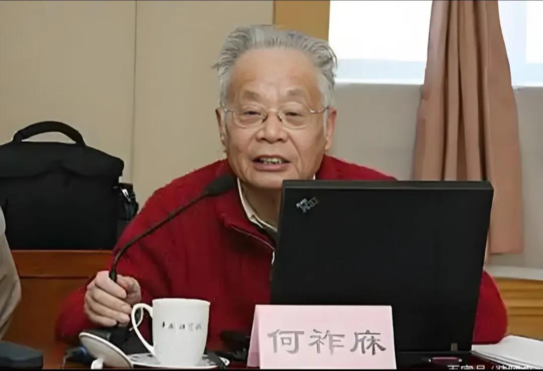 项立刚先生又批评何祚庥老院士了。5月18日，一读到项先生的这篇文章，看到项先生