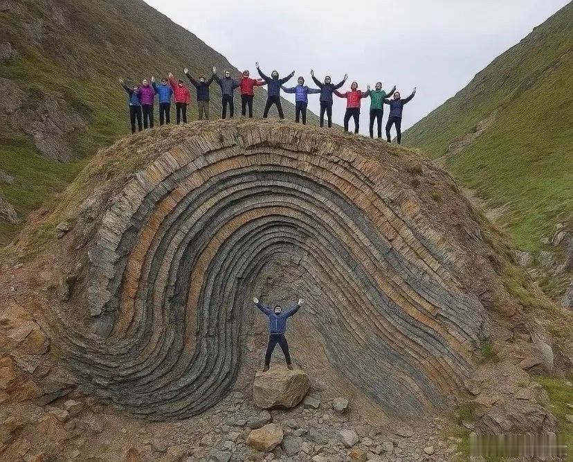 有地理老师解释一下，这是怎么形成的吗