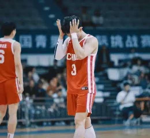 杨溢遭国青热身赛质疑后发文表示嘲笑与质疑只会成为前进的动力，但广东宏远已拥有1米