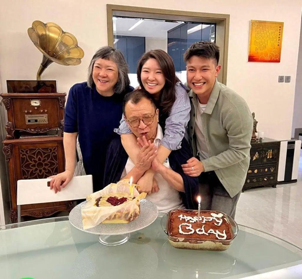 许绍雄icon欢喜哥icon走了，最伤心的不是他的老婆，也不是他的女儿，而