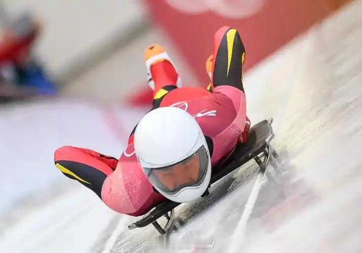 我一直有一个问题：冬奥会的雪车/钢架雪车这种项目有啥意义？以冰上速滑和雪上滑雪项
