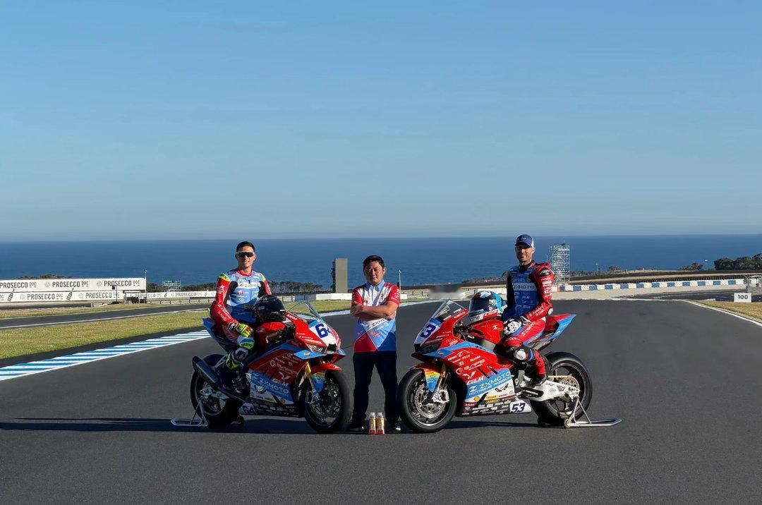 带着葡萄牙站登顶领奖台的荣光，张雪机车正式奔赴4.17-19开赛的WSBK荷兰阿