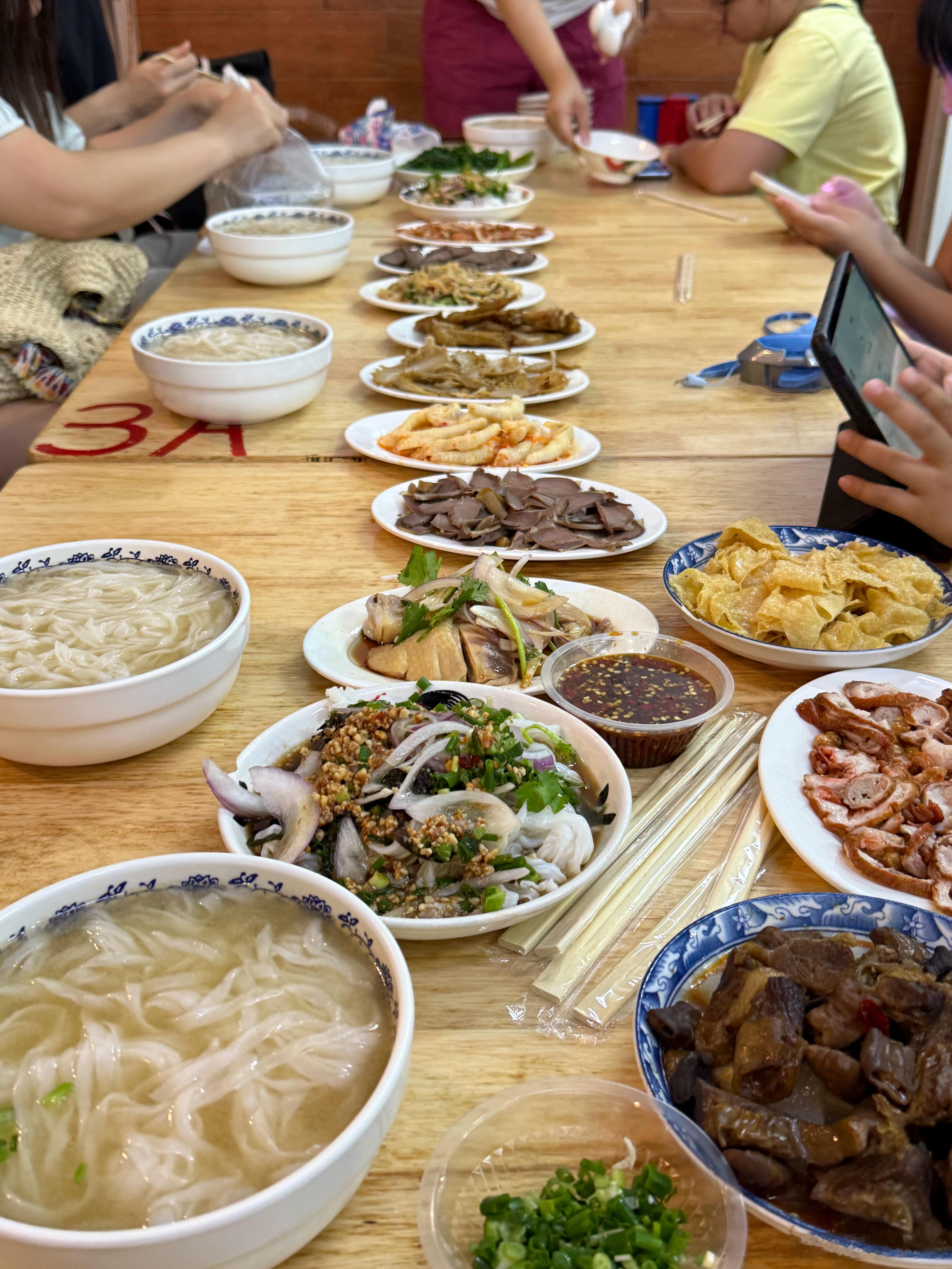 到广西了，吃点！​​​