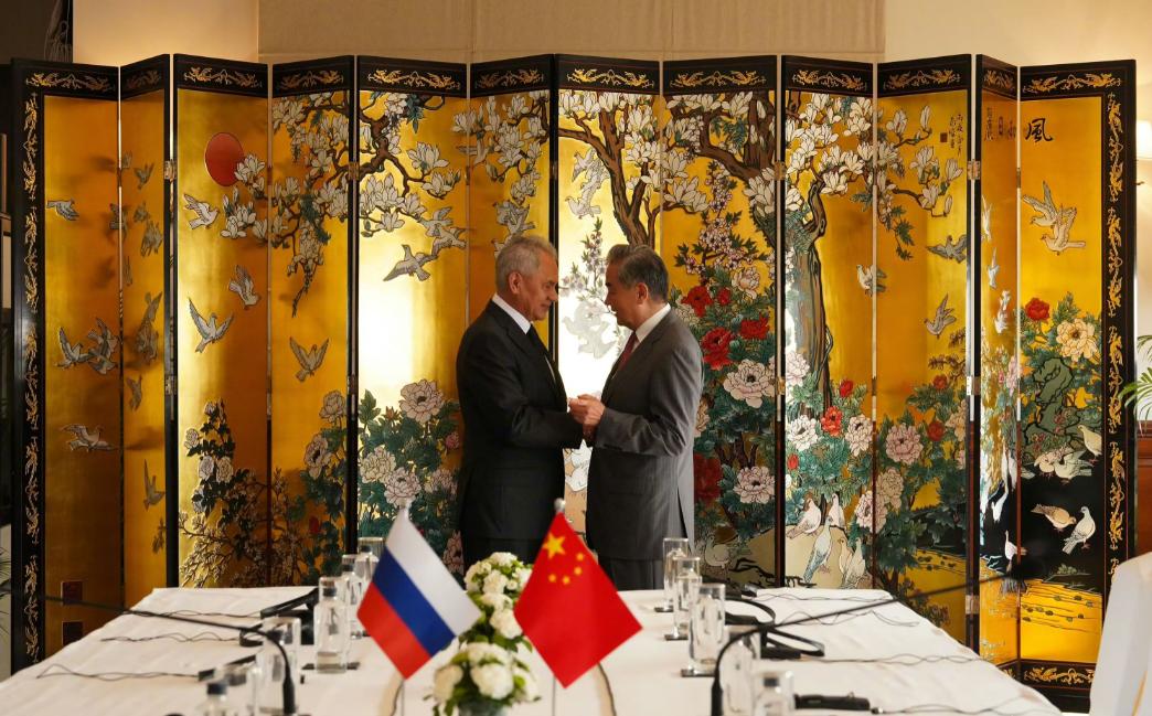 谈成了，俄罗斯答应中国。当地时间6月23日，中共中央政治局委员、中央外办主任王毅