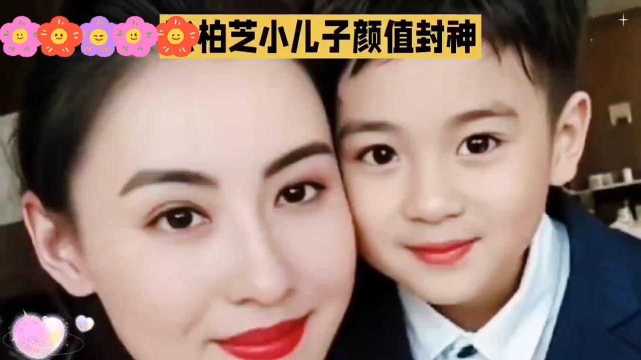 【张柏芝小儿子颜值封神!和妈妈复制粘贴，这基因太绝了】