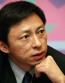 商界大佬张朝阳说：“我在美国过了一段时间，最大的感受，就是他们小的时候受的教育，