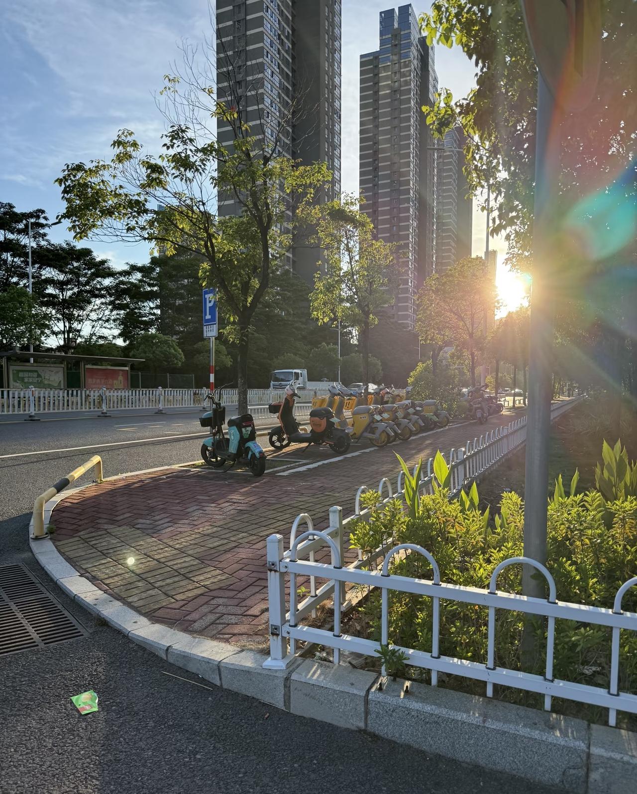 今天8月15号了，还有最后8天，也就是8月23号，全国各地就正式结束长达40