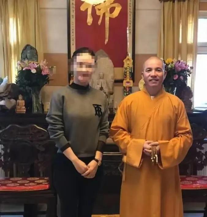 少林寺新住持才上任两天，竟出现了令人咋舌的状况！你能想象吗？曾经被释永信搞得