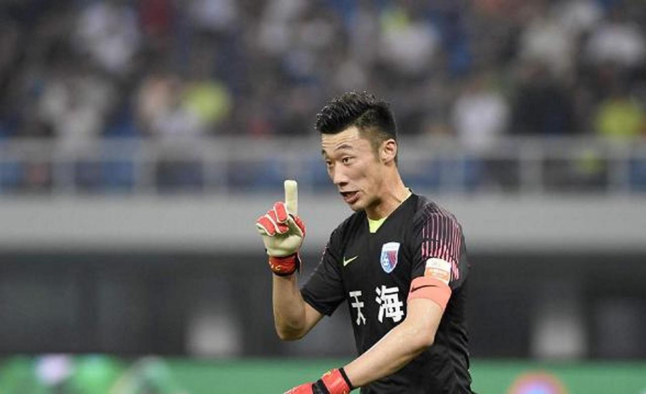 2019年3月23日，从郑州东开往天津西的G1710次列车正在飞驰。在一等座车厢