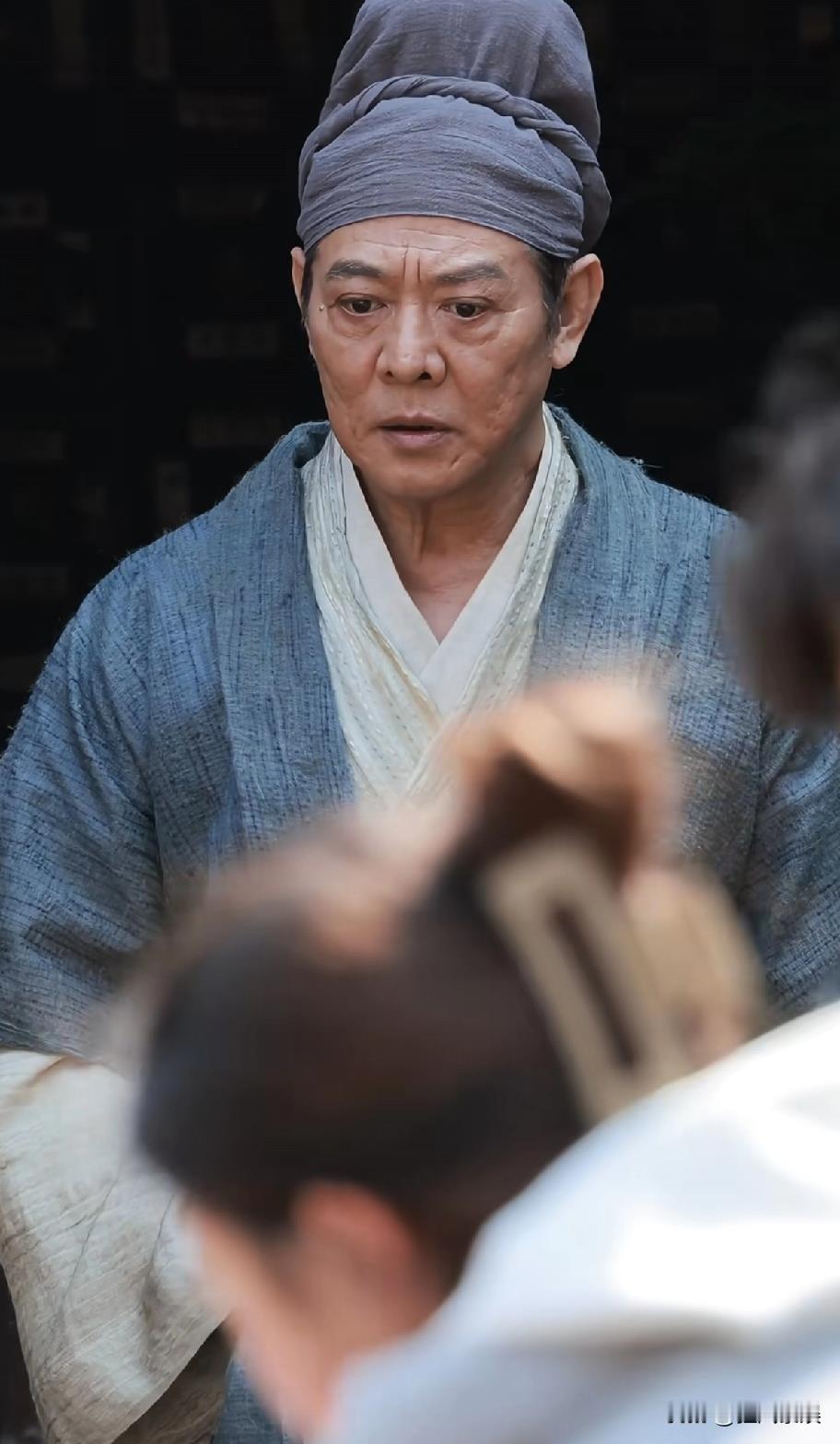 李连杰，近照曝光，真的老了！近日，重庆壁山，一部名为《源力江湖》的微短剧开机