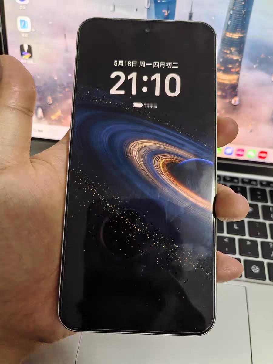 想不到荣耀WINRT发布几个月了，市场还居然还没有与之能战的机型。荣耀