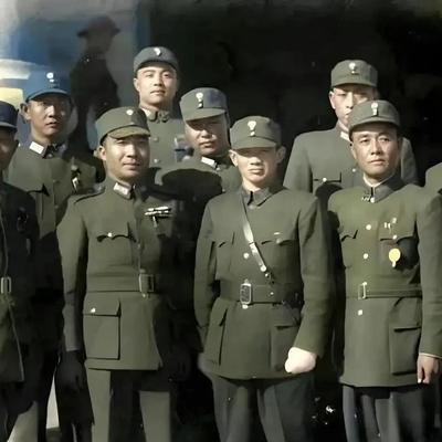 1955年6月5日夜，蒋介石的侍卫长俞济时在家中擦手枪的时候走火，子弹射入大腿。