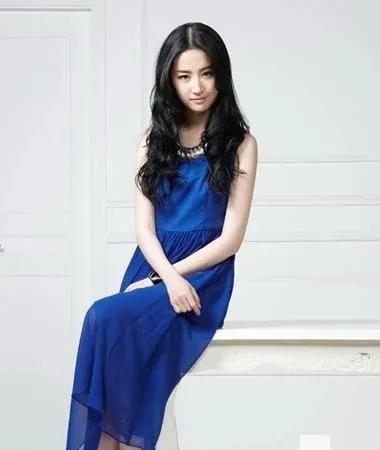 这些衣服，要不是年轻时的刘亦菲当模特，还真驾驭不了。#刘亦菲高定#