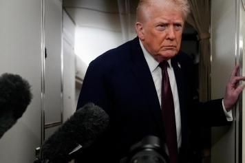 特朗普欲兵发格陵兰岛，中方战舰先赴万里之外，一场演习亮明决心当地时间1月10日