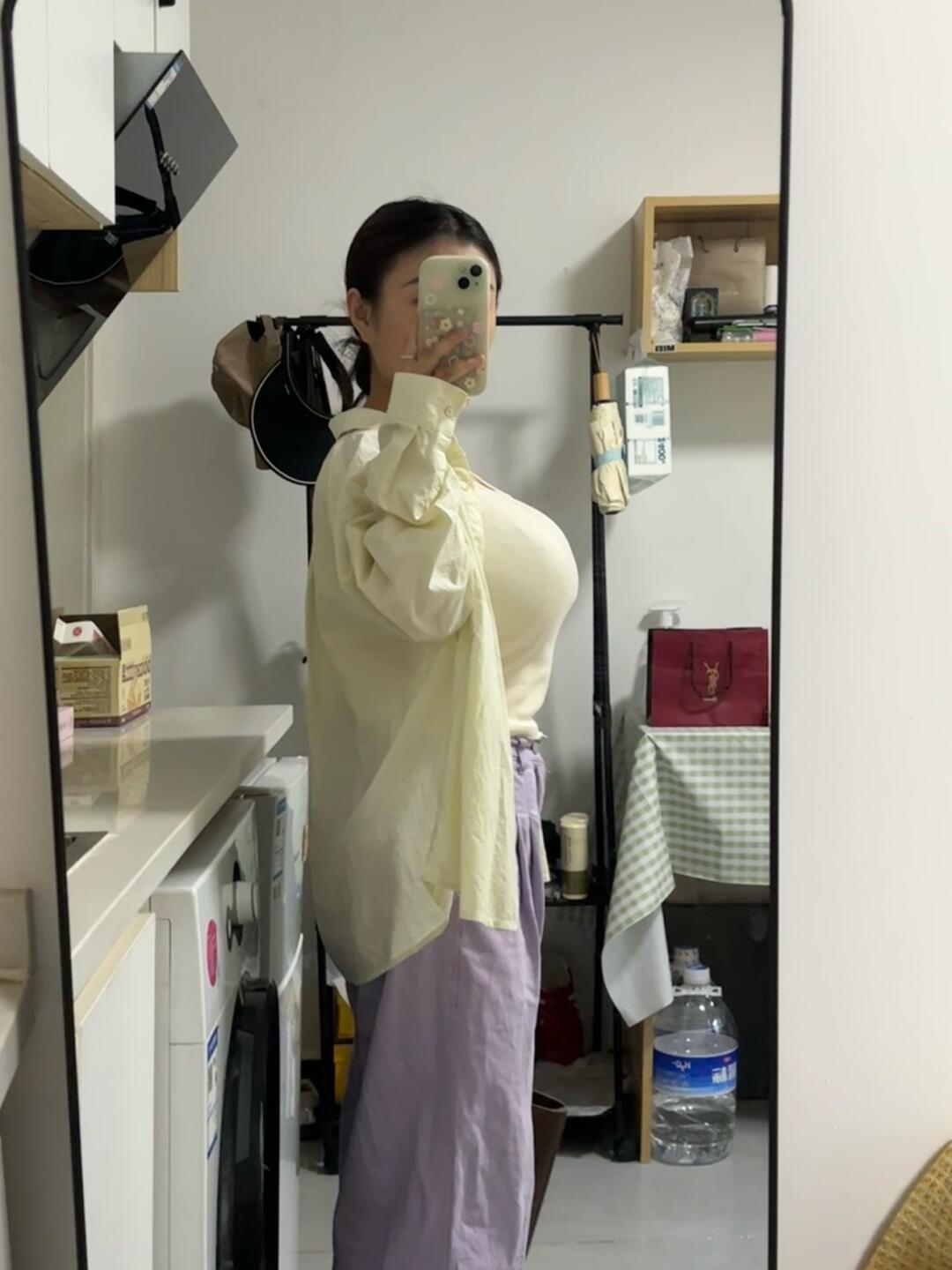 对人好不用掏心掏肺式的付出，也不必苦大仇深似的牺牲奉献，只要心大不计较...