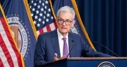 美联储为啥铁了心不降息？或许只有中国人才能真正看透。因为无论美国内部如何争斗，美