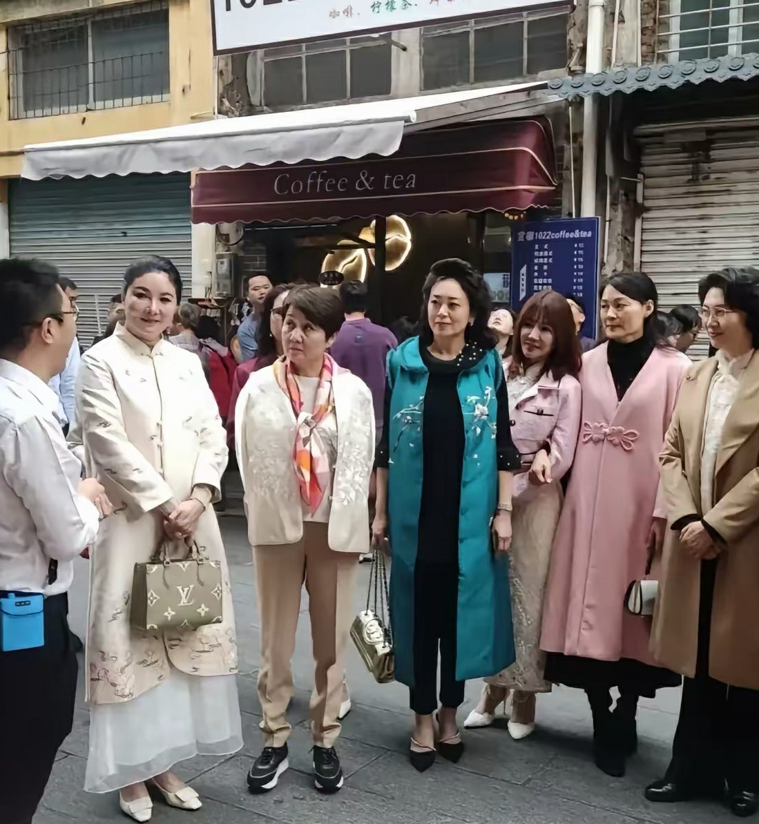不愧都是有钱人