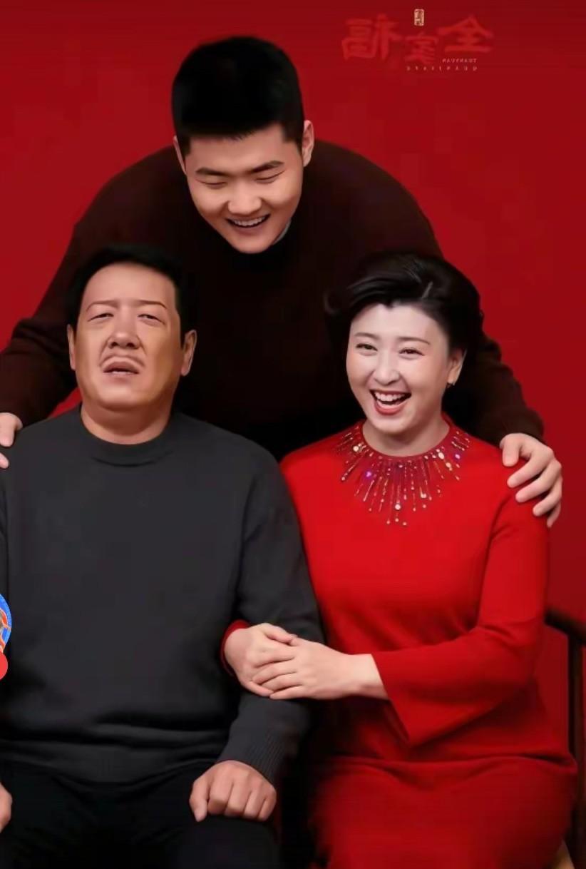 她45岁再婚生女，前夫却是她成名前的“跳板”？2001年，闫学晶登上春晚。一