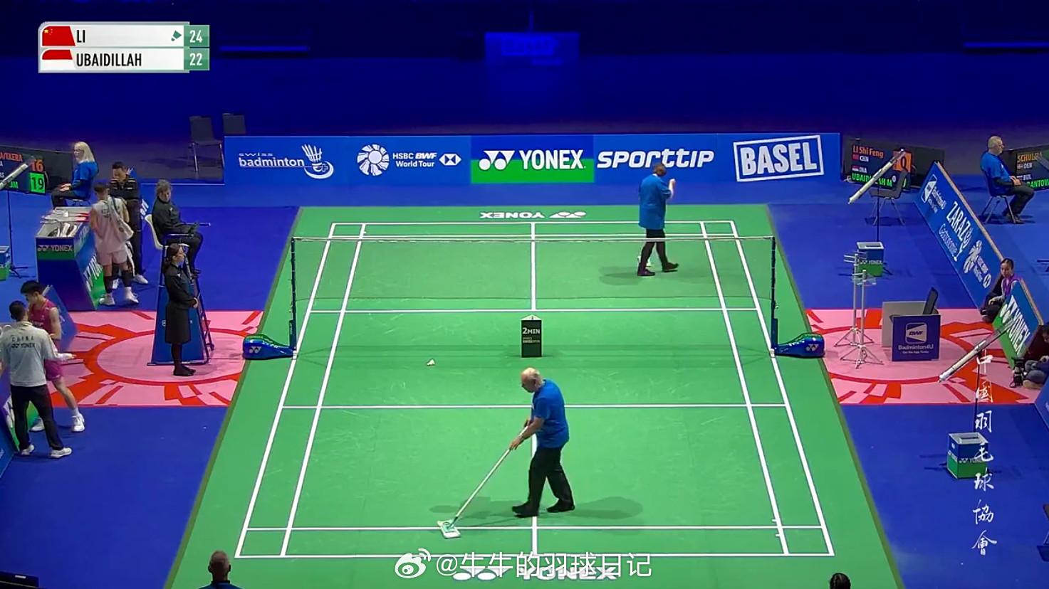 男单1/16赛李诗沣(1)24-22乌拜迪拉2026年瑞士羽毛球公开赛