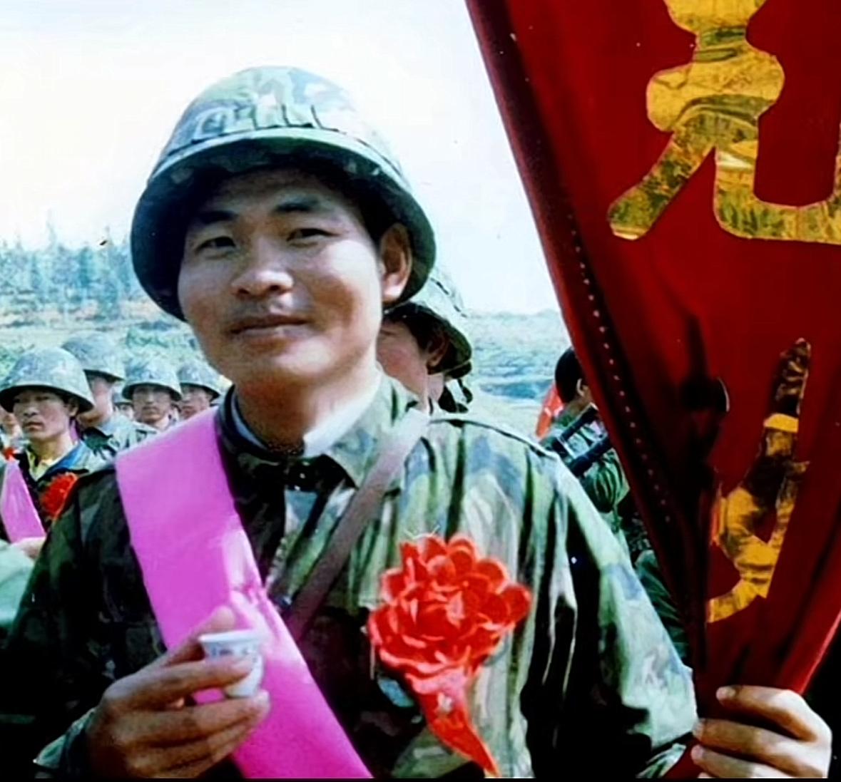 一等功臣狄国平，江苏常州溧阳人，1956年生，1974年入伍，原21军61师铁锤