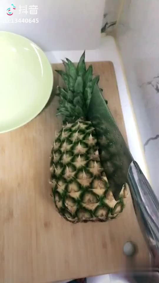 如何切菠萝表皮 11460455944473177769.jpg?id=0