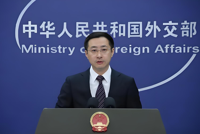 第二次对抗国家审查,李嘉诚女友出山,外交部16字狠话,把路堵上