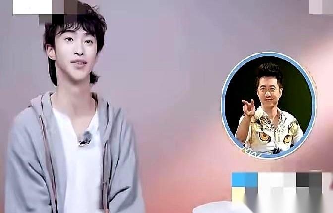 继父要组织一场旅行，邀请名单里，赫然写着孩子亲爹一家。我看到这消息的时候，愣了