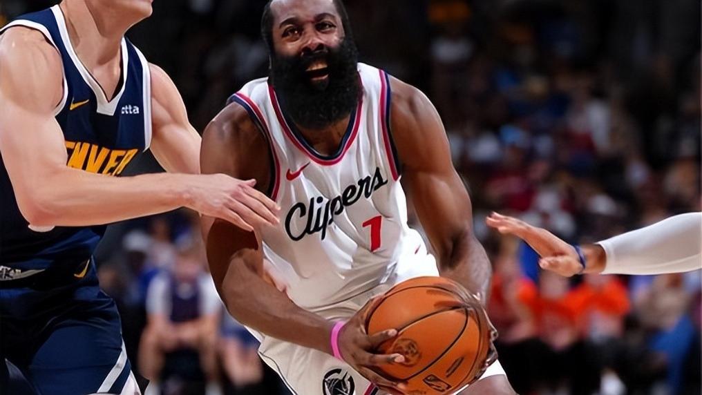 约基奇复出惊艳！哈登创NBA神迹，裁判争议成焦点