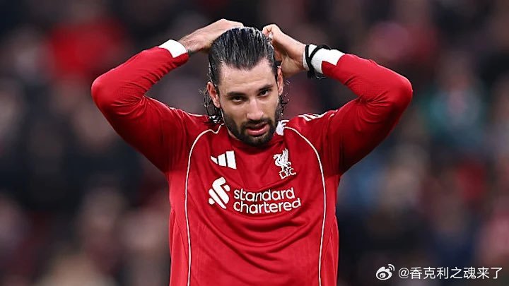 索博斯洛伊表态钟情利物浦：“我喜欢待在利物浦。我的家人都很开心，我爱这家俱乐部，