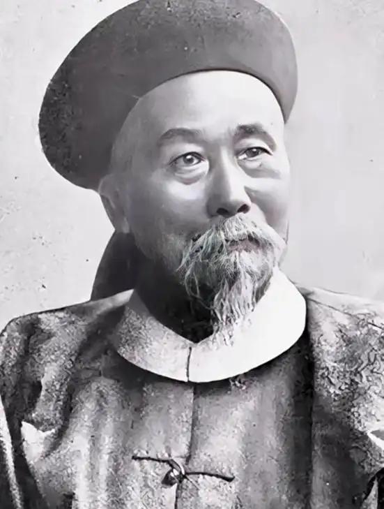 当年一个英国军人给大清政府写了20条建议，其中第九条是：中国有不能战而好为主战之