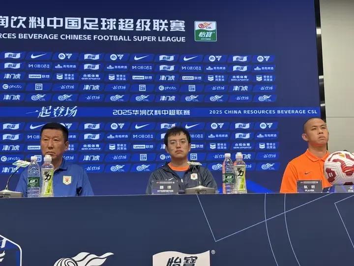 泰山关键位置停赛，首发不好猜。门将：王大雷后卫：刘洋卡扎尔石柯刘彬彬