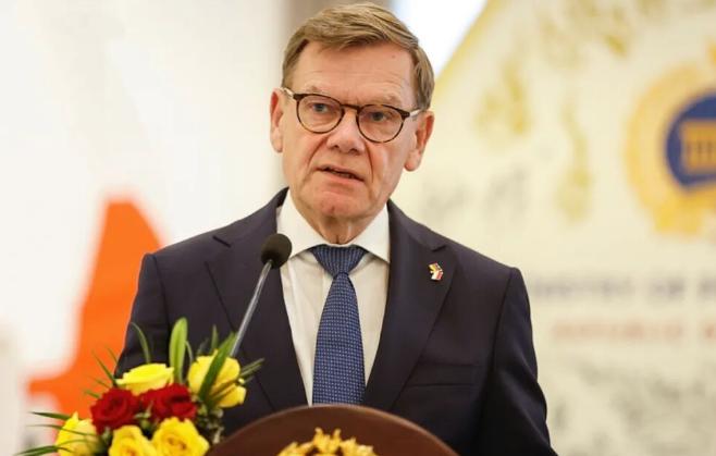 德国的“玻璃心”又碎了一地！【综合新闻】10月28日，德媒刊文表示，德国和欧洲