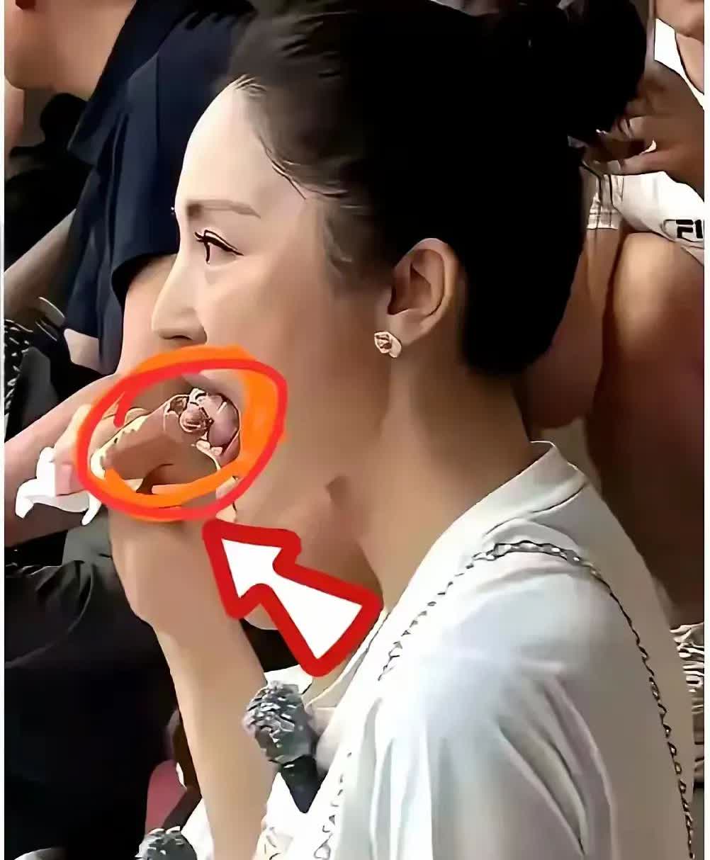 美丽端庄的董璇为什么要打个舌钉？这是我看到的，最有才的回答：其实可能就是