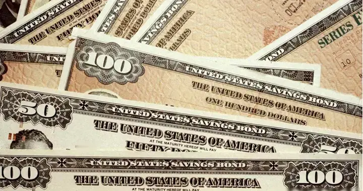 特朗普警告所有国家, 禁止减持美国债, 中国手里6830亿, 不再奉陪