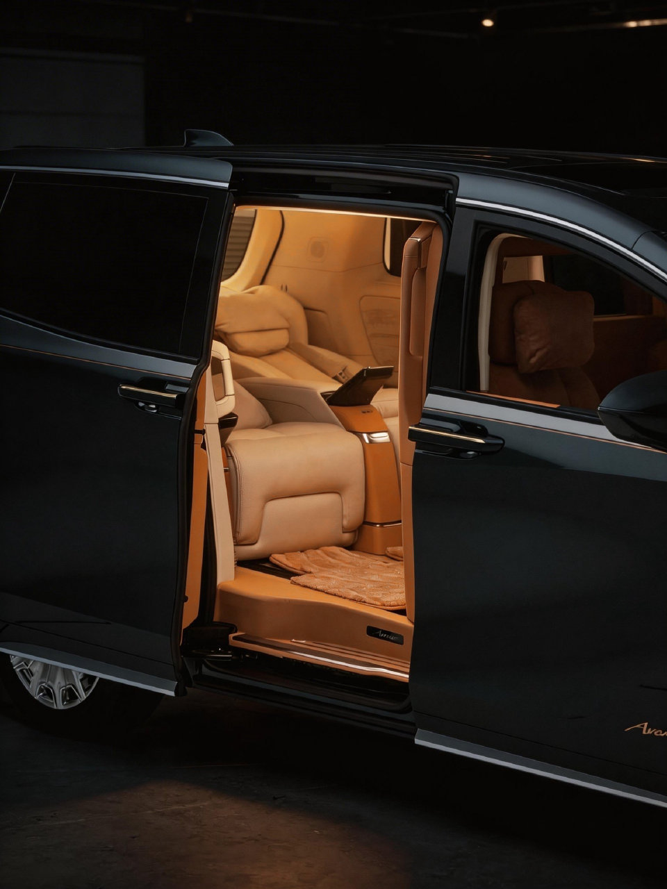 SUV能替代MPV吗现在的SUV越来越长，尺寸越推越大，空间看着也越来越能打，