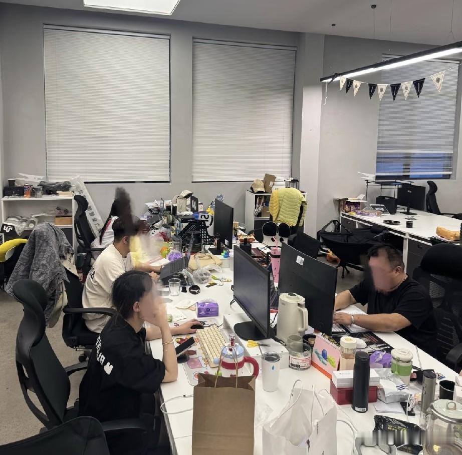 替大家验证了：不是小公司就一定不能去，而是那种”夫妻店“的小公司，但凡有其他的选
