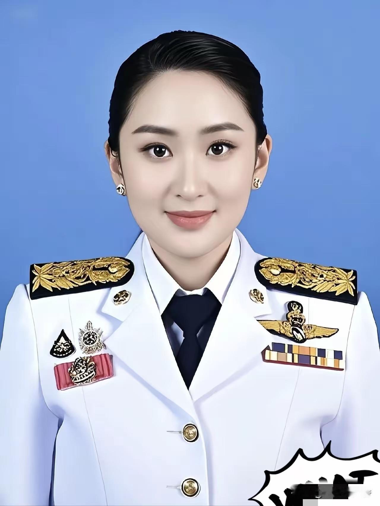 泰国消息2025年12月8日，泰国陆军发言人宣布，已出动战斗机回应柬埔寨方面的