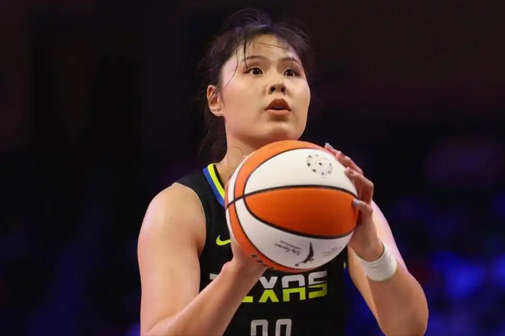 WNBA：李月汝末节称霸，全场最高+18，战胜旧主