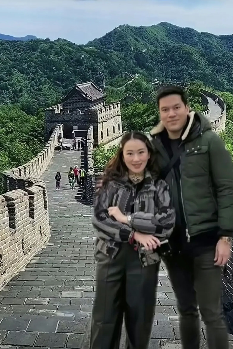 真是罕见，佩通坦当泰国总理竟然自己还倒贴钱！据泰国媒体曝光：已担任十个月总理的