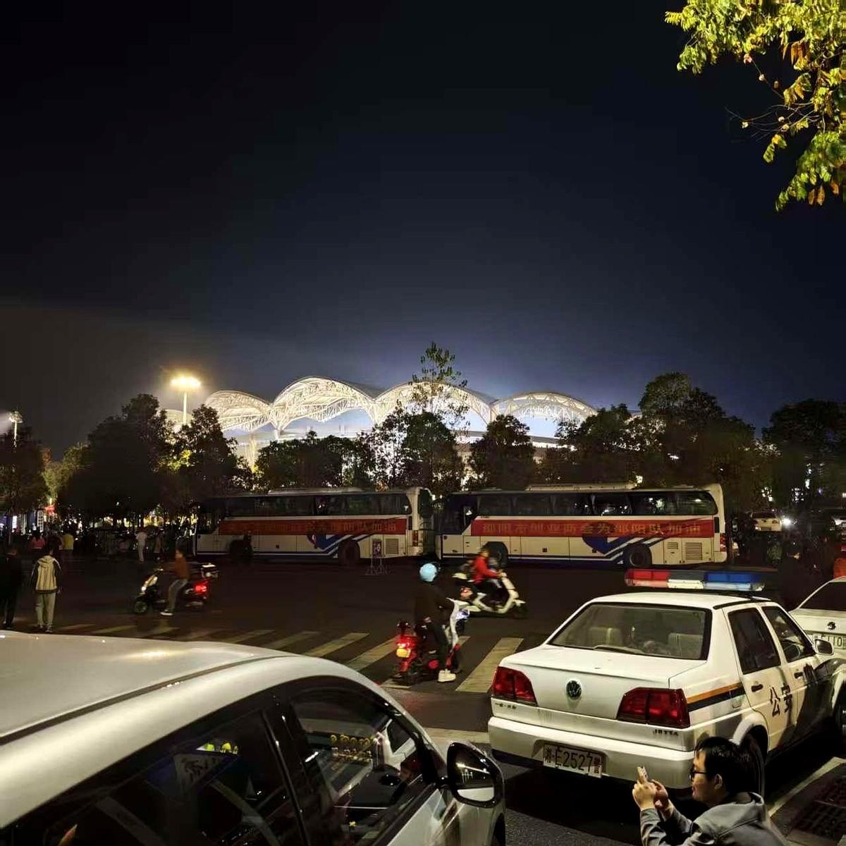 湘超邵阳1-0绝杀湘西：保级队这状态真能急死人！湘超邵阳主场对湘西的比赛，全程