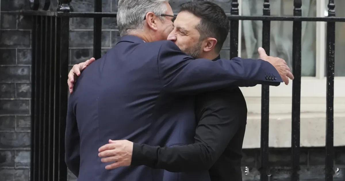 彭博社：斯塔默将在乌克兰谈判的“关键时刻”会见泽连斯基周一，英国首相斯塔默