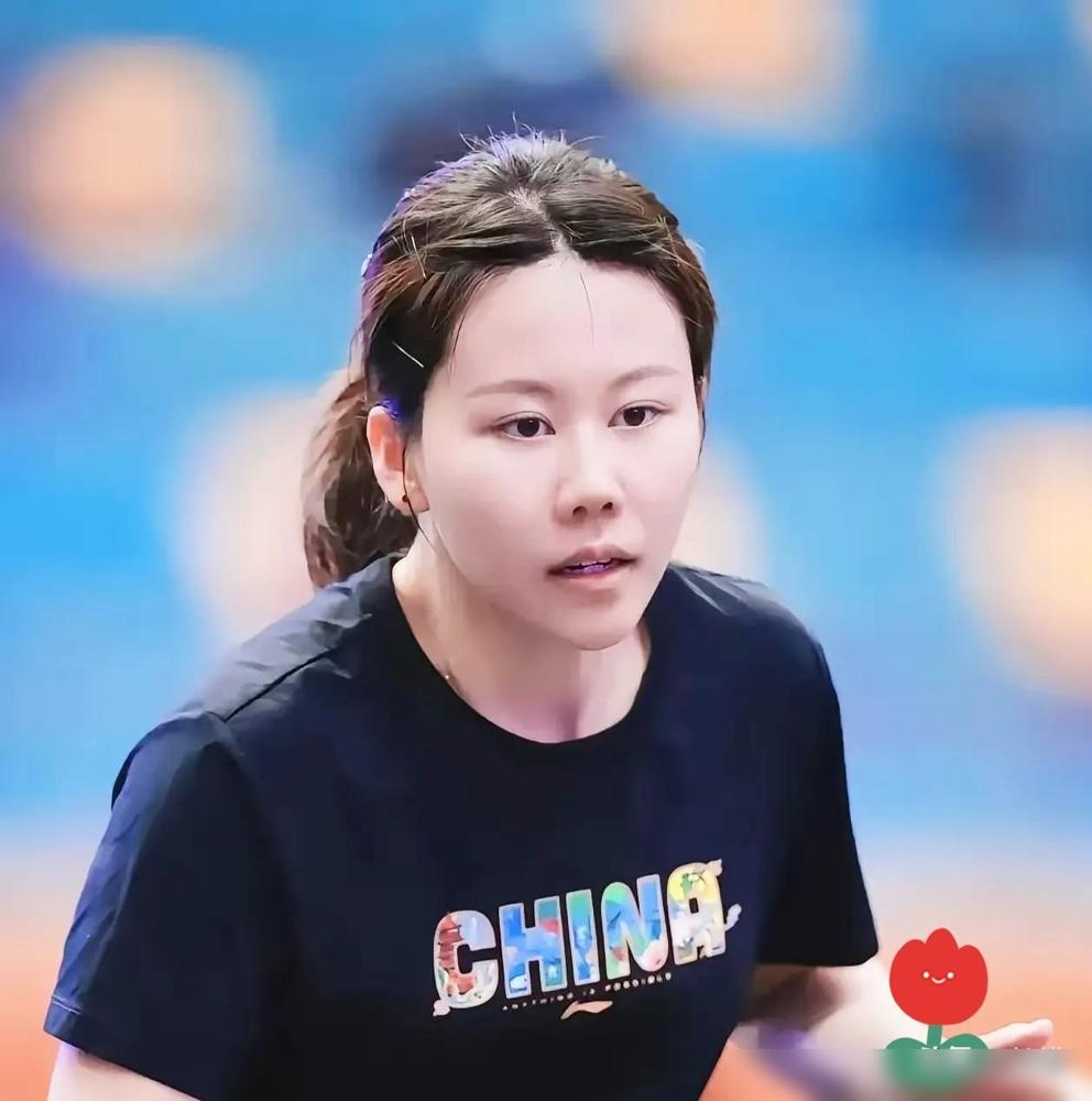 国乒的“新王”，已经悄然登基了。既不是风头正盛的孙颖莎，也不是实力强悍的王曼昱。